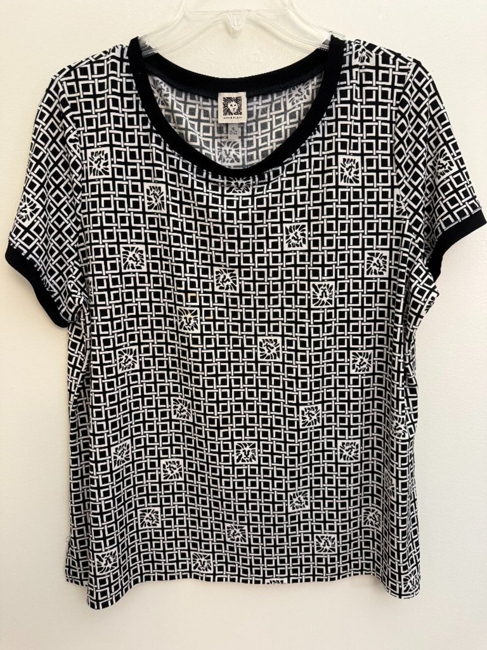 Anne Klein Blouse Womens XL Black White Signature Lion Print Short Sleeves Top